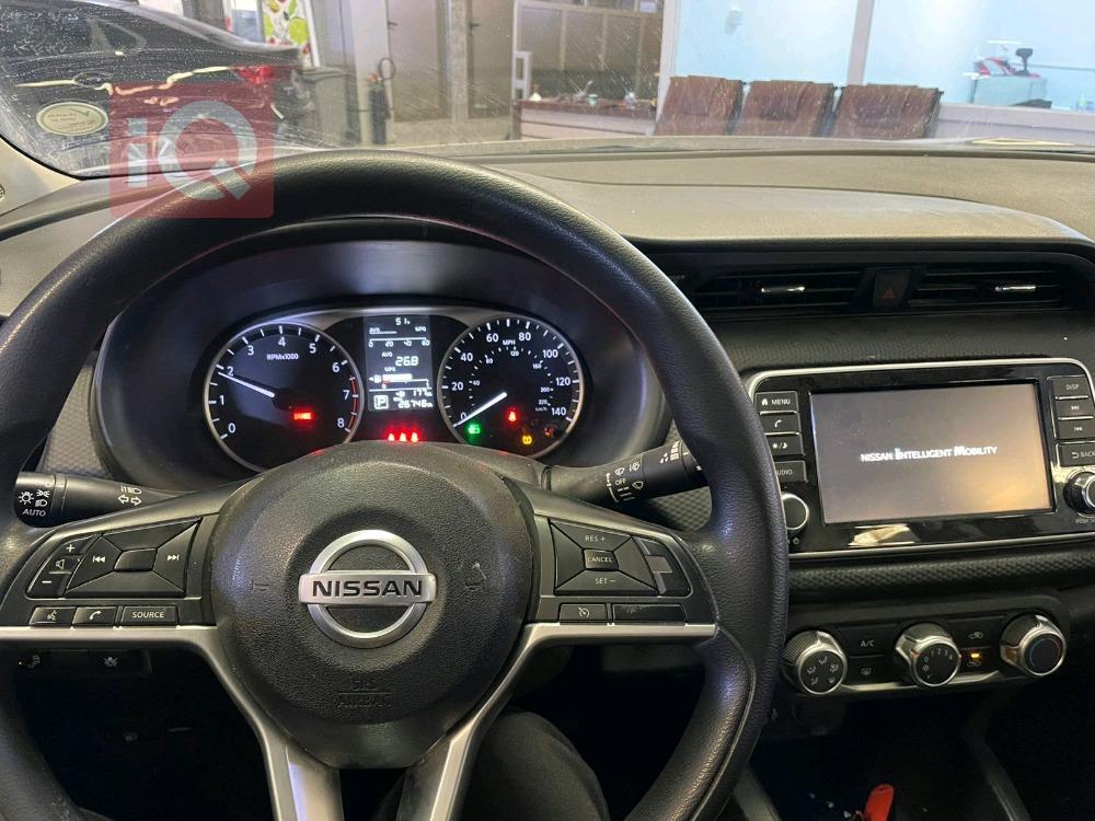 نیسان سێنترا